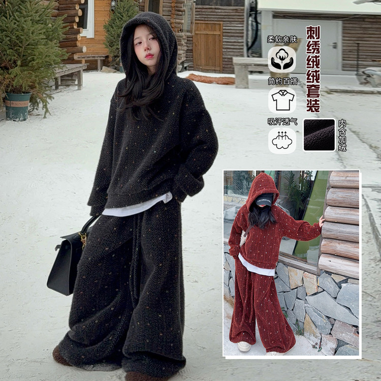 麦咖&Mk-TZ138打底衫刺绣绒绒套装