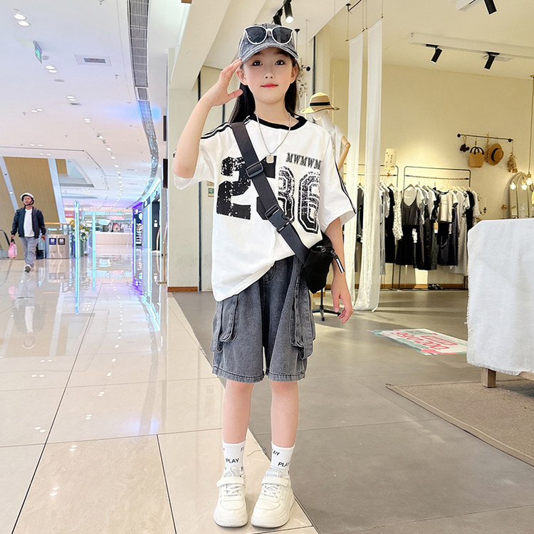 爆款部落&2566短袖加2561牛仔短裤