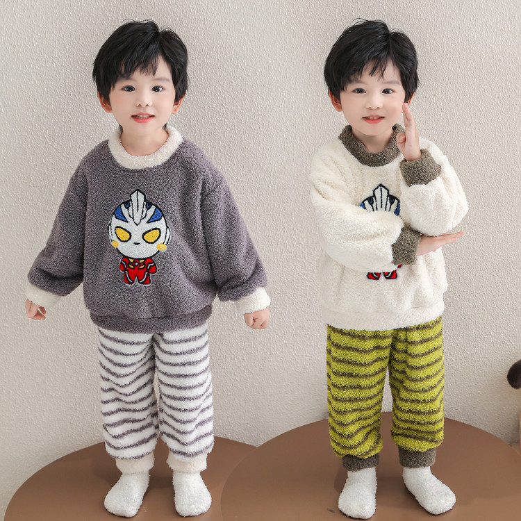 依彤蓓蓓&2586超人条纹裤睡衣套装