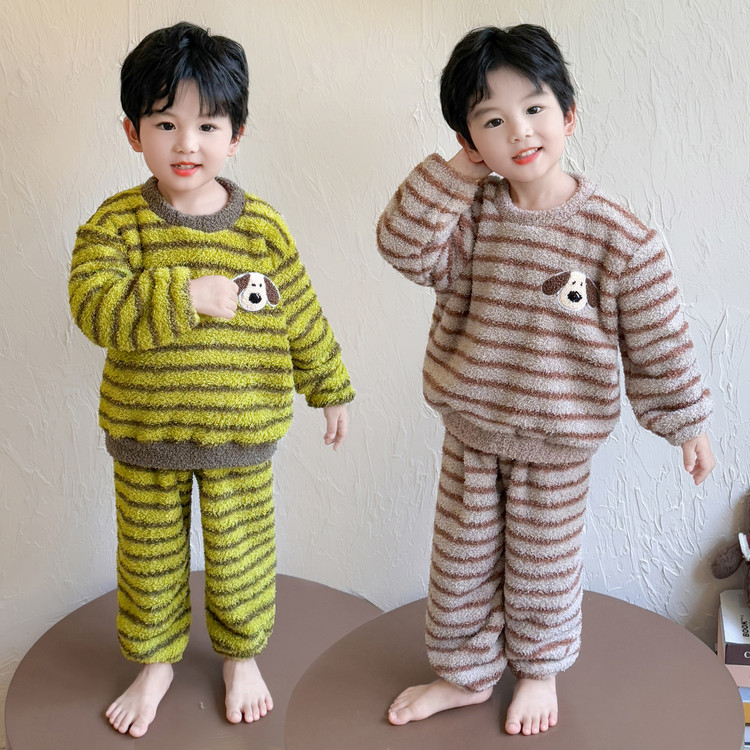 小核桃&B029男童小狗条纹美丽绒睡衣套装