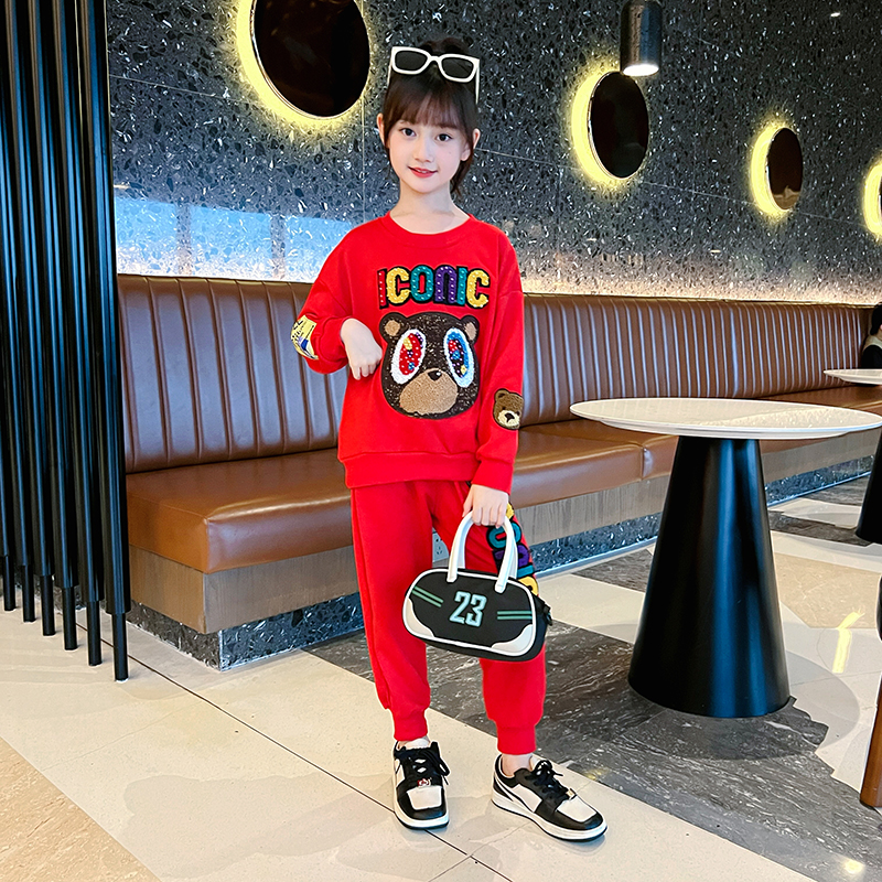 爱星洛童装-重工小熊套装149