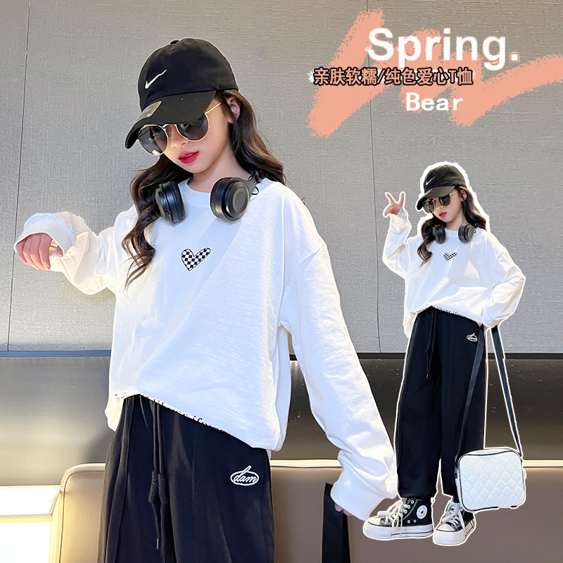 爱星洛童装-爱心打底衫CT191