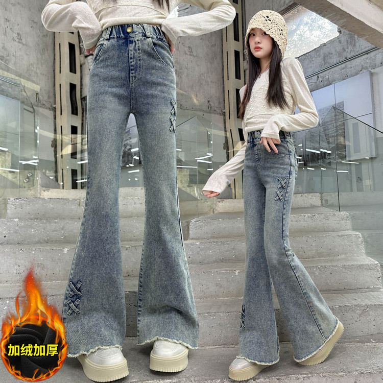 欣佳琦&X3019加绒牛仔喇叭裤