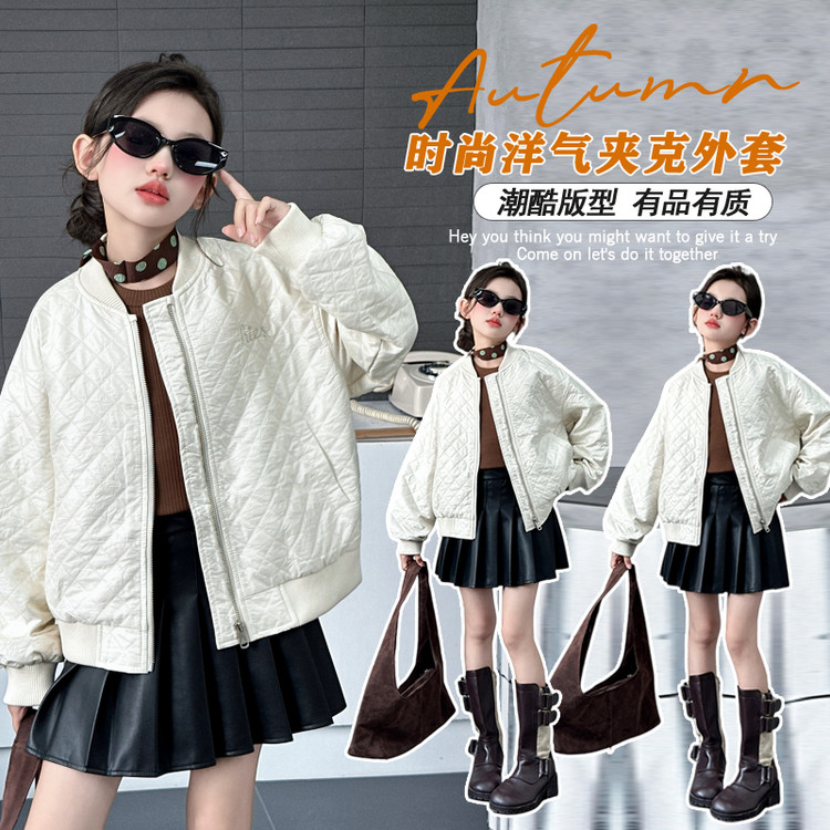 悦贝兔&9115米色刺绣夹克外套