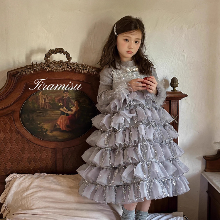 力赞娅&小香风灰色蛋糕裙