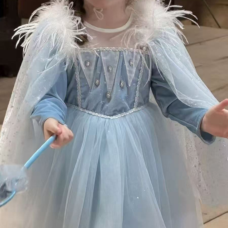 力赞娅&披风蓝爱纱