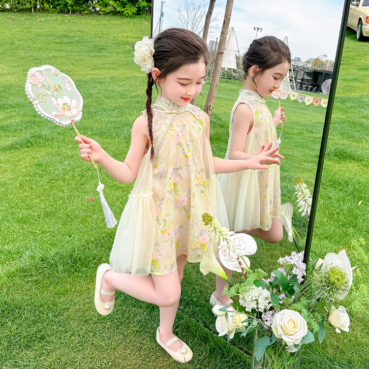 乐小小&撒银网纱珍珠旗袍裙